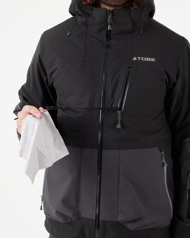 435_68d724a255-21-500824-001-arctos-insulated-jacket-jet-black-men-038-full